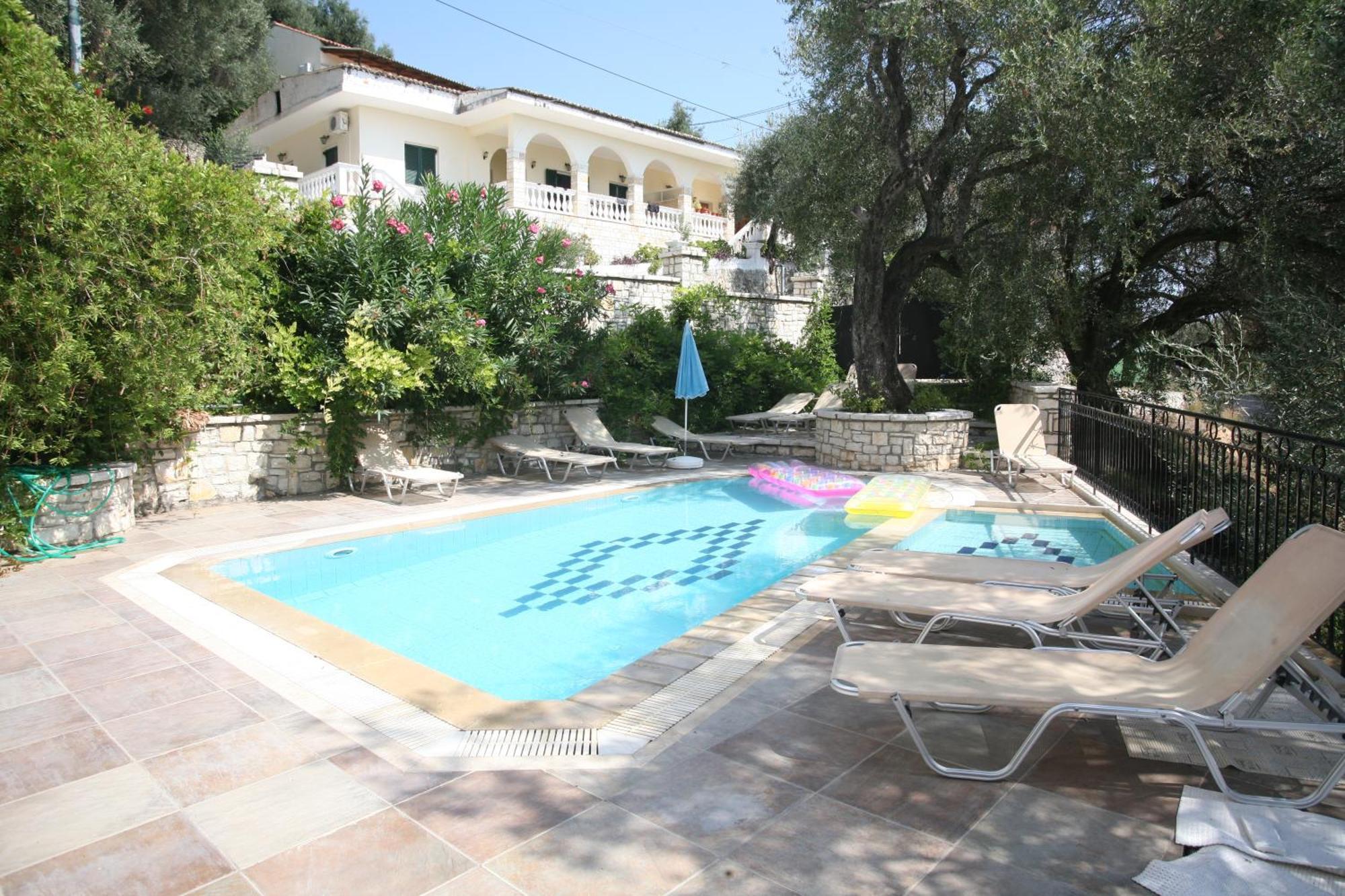 Aphrodite Nissaki Nisaki (Corfu)